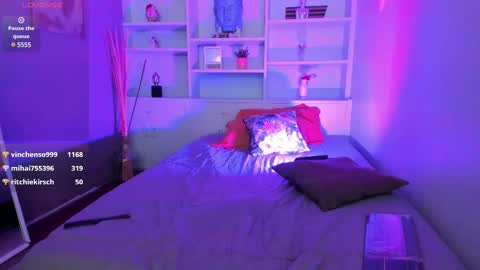 Lucy  online show from 02.18.25