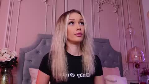 LucyAddison online show from 10.14.25