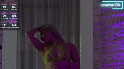 Lucy Lexton online show from 09.20.25