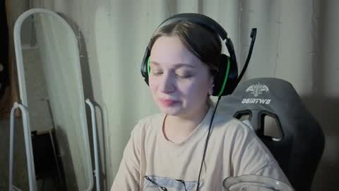 Lucy online show from 04.10.26