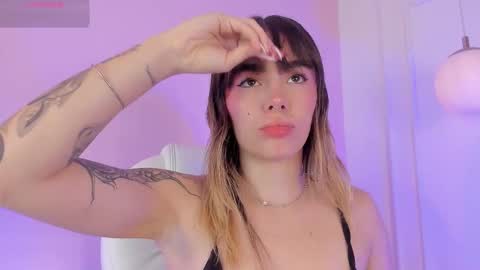 Snapshot of lucyvega4 chatting on 11.17.25 Lucy online show from 11.17.25