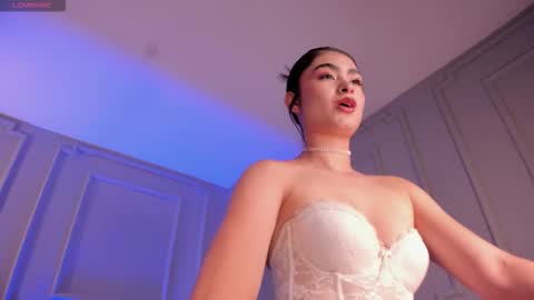 Lucy online show from 11.04.25