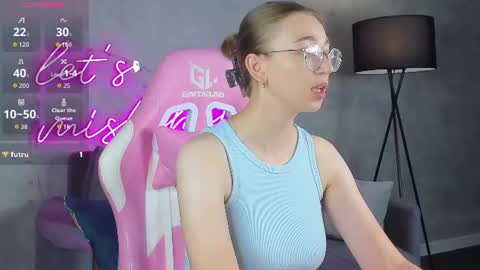 Snapshot of lucyy_green chatting on 07.05.26 Lucy online show from 07.05.26