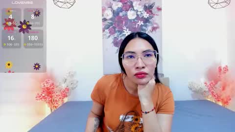 Lucy Liiu online show from 11.04.25