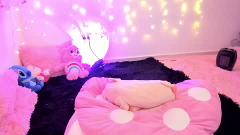 LUCYY FROM HOME  online show from 01.19.25