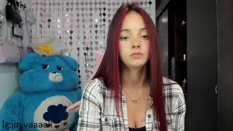 Snapshot of lucyy_tayy chatting on 01.15.25 The love of your life 3 online show from 01.15.25