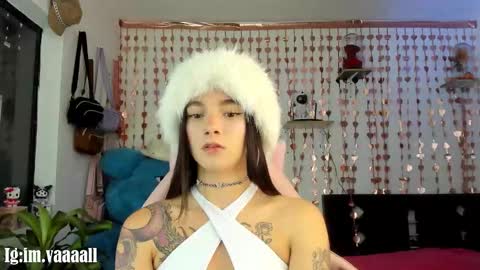 Snapshot of lucyy_tayy chatting on 10.01.25 The love of your life 3 online show from 10.01.25