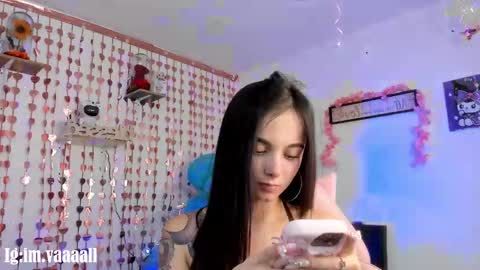 Snapshot of lucyy_tayy chatting on 11.26.25 The love of your life 3 online show from 11.26.25