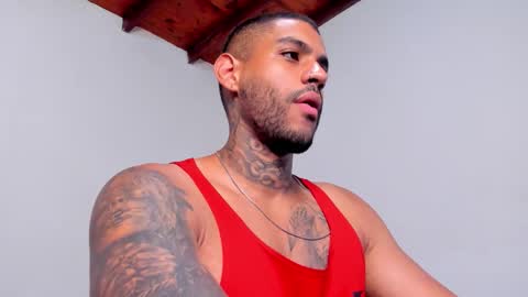 Luigi Vitale online show from 09.11.25