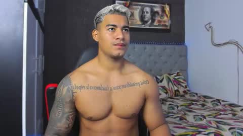 Snapshot of luigi_hot_ chatting on 02.16.26 Luigi Independent model online show from 02.16.26