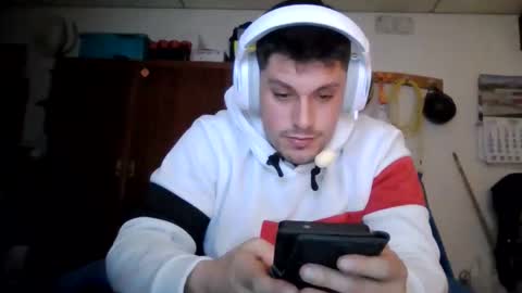 Snapshot of luis2423 chatting on 02.05.26 A slave to the mistress.. un esclavo para las amas dominantes. online show from 02.05.26