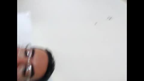 Snapshot of luis2988z chatting on 01.03.25 Hairyman online show from 01.03.25