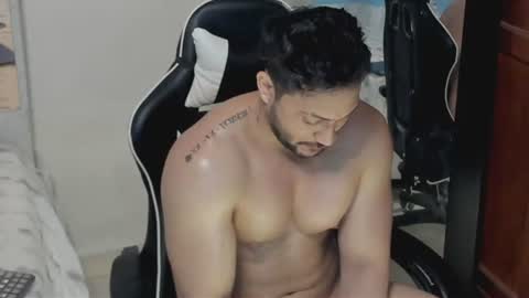Snapshot of luis_baptista chatting on 06.25.26 luis_baptista online show from 06.25.26