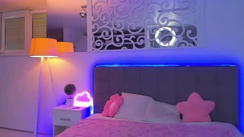 LuisaClover online show from 04.11.26