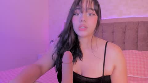 Luisa Giraldo online show from 09.12.25