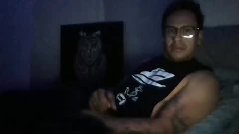 Snapshot of luisjg24hrs chatting on 04.25.26 luisjg24hrs online show from 04.25.26