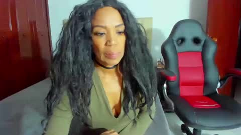 Luissa online show from 02.21.25