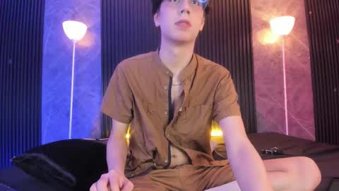 Snapshot of luixdust1 chatting on 11.05.25 luixdust1 online show from 11.05.25