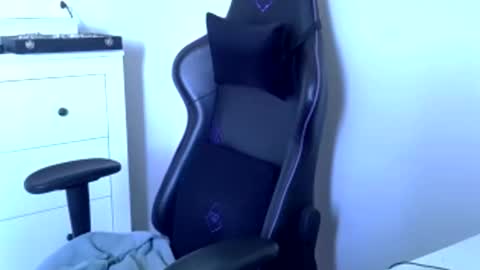 Snapshot of luizacandy chatting on 11.06.25 luizacandy online show from 11.06.25