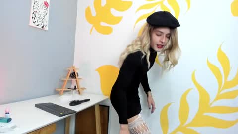 Luka Castillo online show from 10.23.25