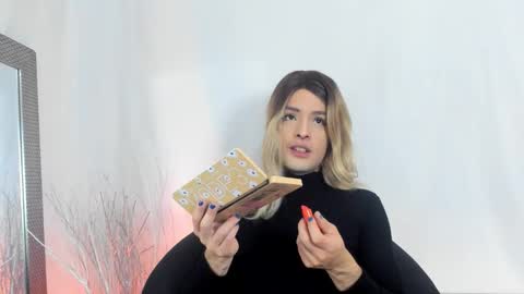 Luka Castillo online show from 11.26.25