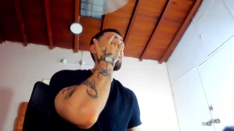 Snapshot of luke_davis01 chatting on 03.05.25 LUKE online show from 03.05.25