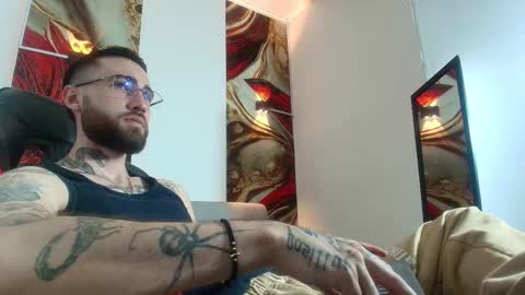 Snapshot of luke_davis01 chatting on 09.13.25 LUKE online show from 09.13.25