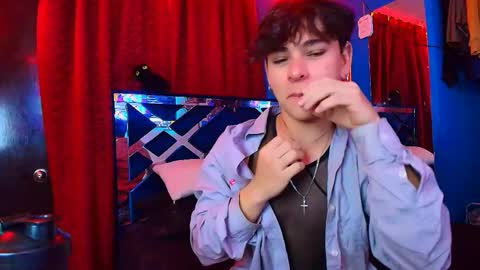 Snapshot of luke_howland chatting on 05.27.26 Luke online show from 05.27.26