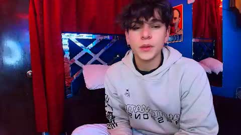 Snapshot of luke_howland chatting on 06.12.26 Luke online show from 06.12.26