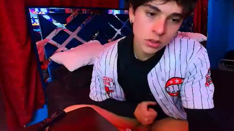Snapshot of luke_howland chatting on 07.09.26 Luke online show from 07.09.26