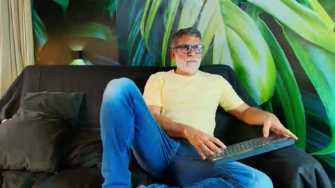 Luke Crews online show from 02.02.26