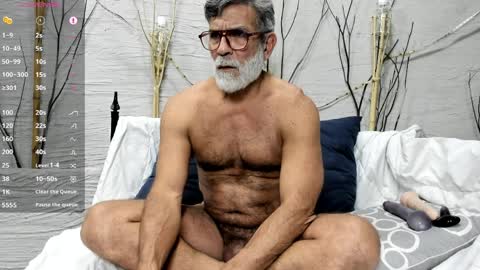 Luke Crews online show from 04.01.26