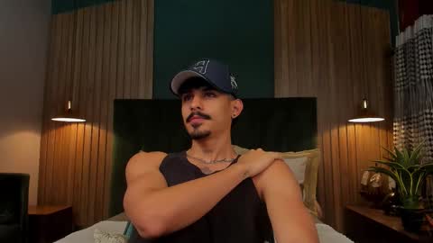 Luke Taylor online show from 12.02.25