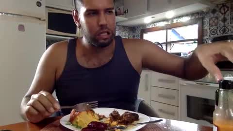 Snapshot of luksmen1 chatting on 02.18.25 lucifer online show from 02.18.25