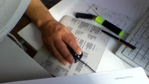 Snapshot of luley58 chatting on 09.23.25 luley58 online show from 09.23.25