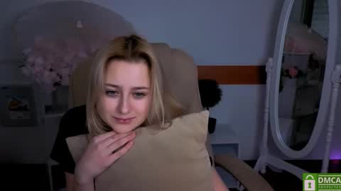 Lily online show from 02.04.26