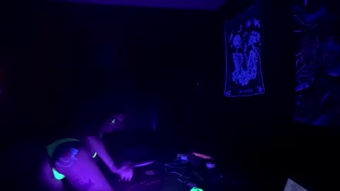 Snapshot of lulu_only_fans chatting on 12.30.24 Lulu online show from 12.30.24