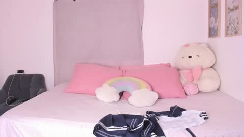 Snapshot of lulu_russell chatting on 01.09.25 LULU online show from 01.09.25