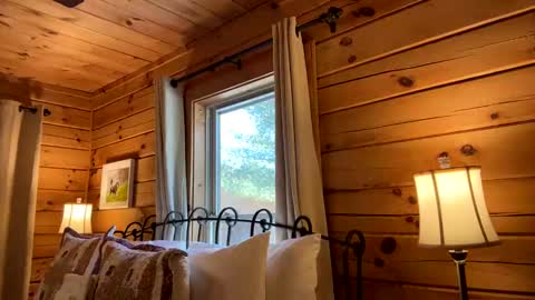 Snapshot of lulupixxx chatting on 01.14.25 Connie online show from 01.14.25