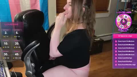 Snapshot of luluv chatting on 02.11.26 Lulu online show from 02.11.26