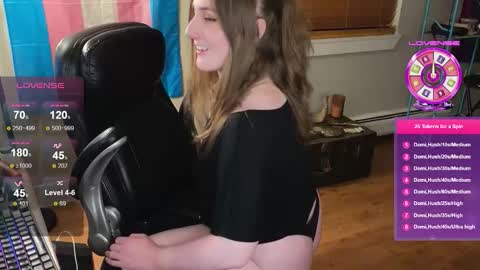 Snapshot of luluv chatting on 02.12.26 Lulu online show from 02.12.26