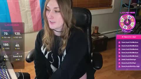 Snapshot of luluv chatting on 02.16.26 Lulu online show from 02.16.26