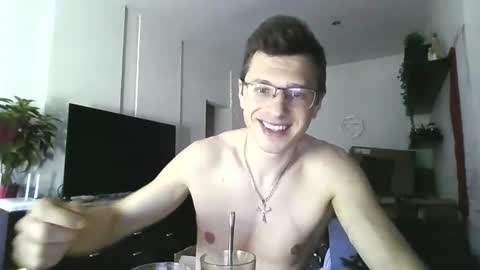 Snapshot of lumberjack__666 chatting on 06.25.26 Andrew independent model 2000-0000 CET daily online show from 06.25.26