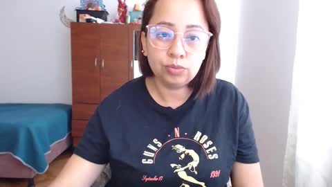 Snapshot of lumi_84 chatting on 12.20.24 LUMI online show from 12.20.24