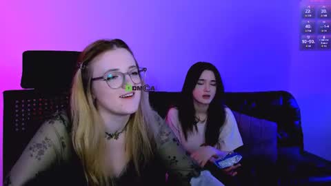 Snapshot of luna_berryy chatting on 06.11.26 luna_berryy online show from 06.11.26