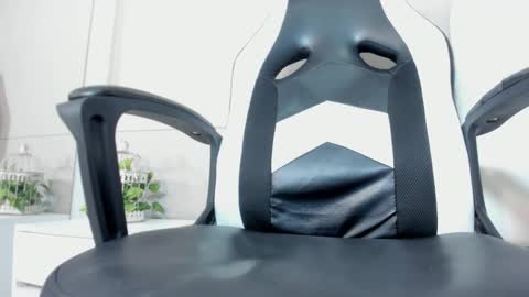 Snapshot of luna_bradley_ chatting on 03.24.26 luna_bradley_ online show from 03.24.26