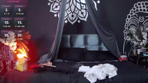 Luna  Dante online show from 03.04.26