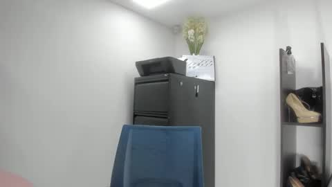 luna  online show from 01.12.26