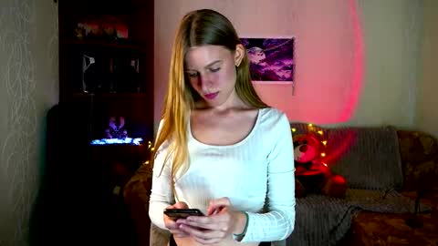 luna_evan online show from 10.28.25