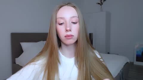 Luna online show from 01.19.25